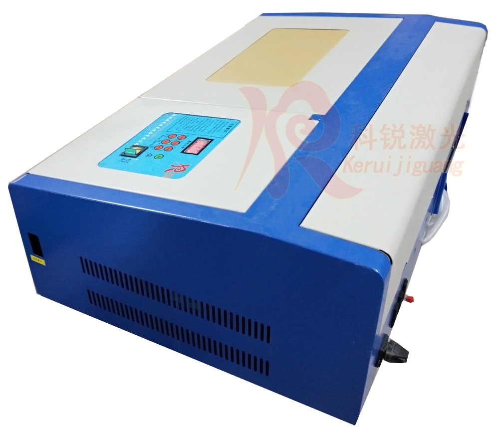 右側(cè)面關(guān)蓋.jpg 右側(cè)面關(guān)蓋.jpg